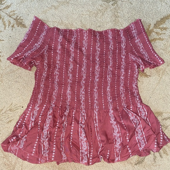 Off the Shoulder Top - Picture 1 of 3